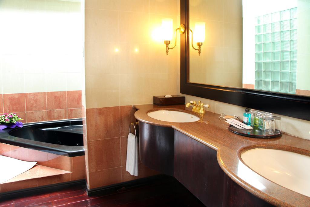 Thanh Thuy Hotel Dalat Exterior foto